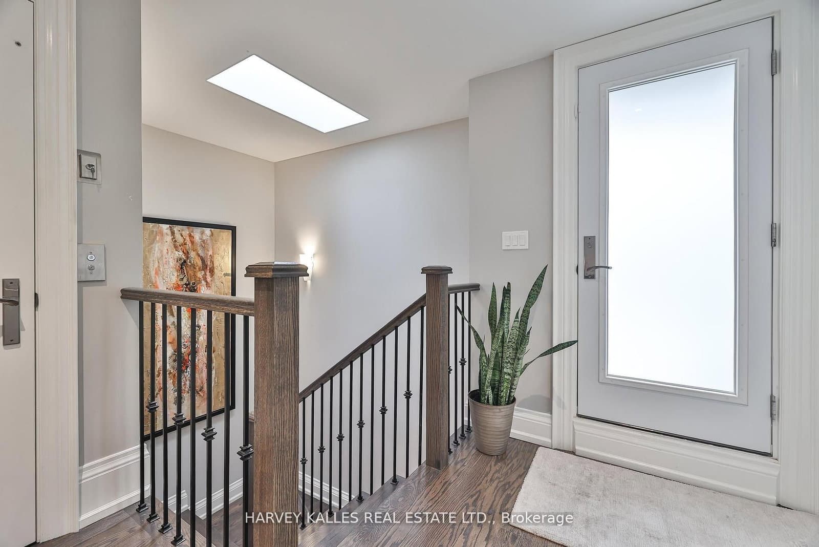 2638A Bayview Avenue thumbnail 49