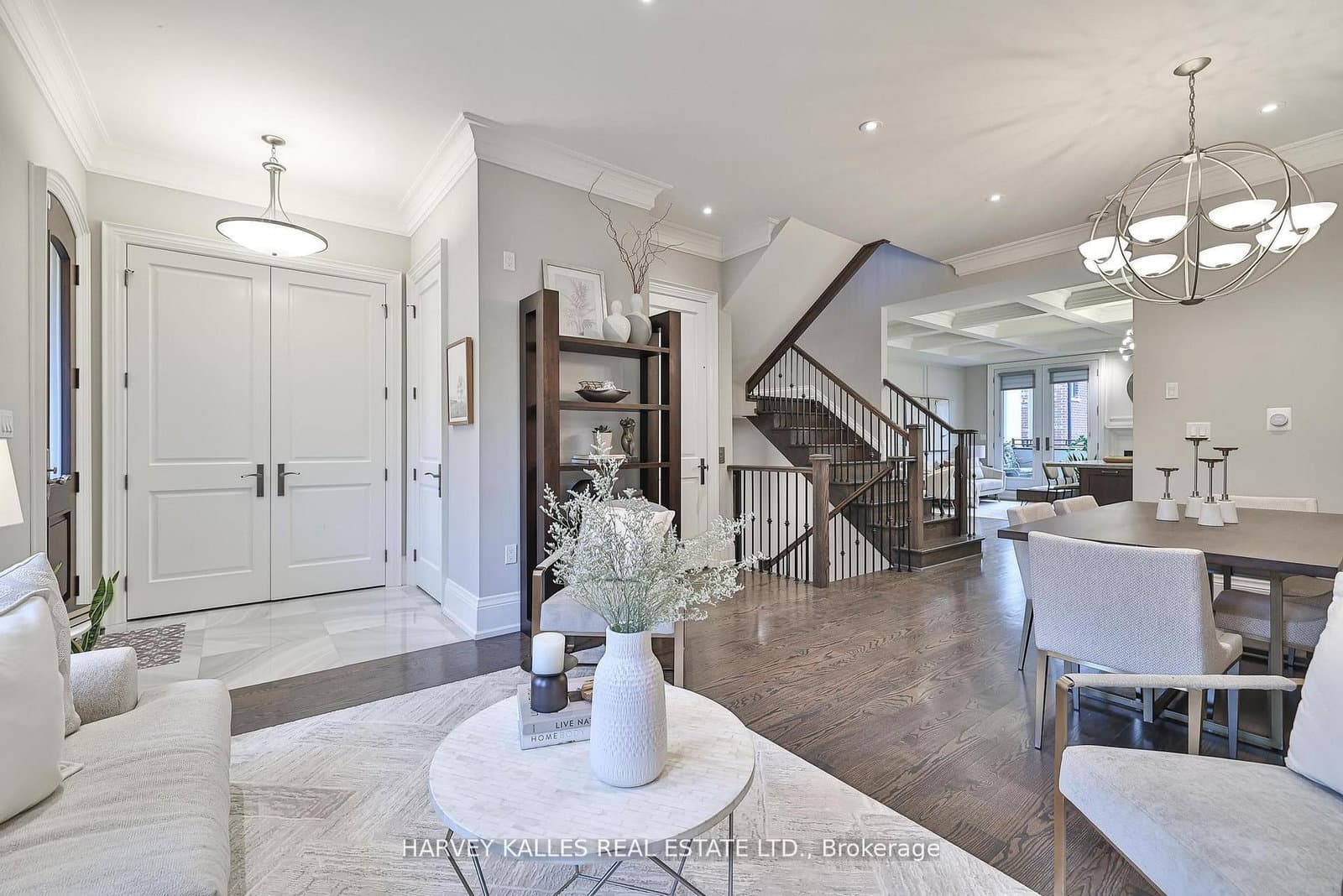2638A Bayview Avenue thumbnail 7