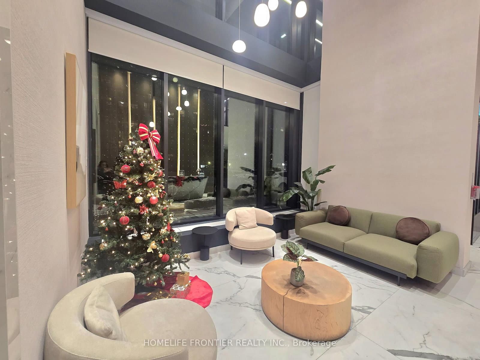 65 Mutual Street, Unit 3004