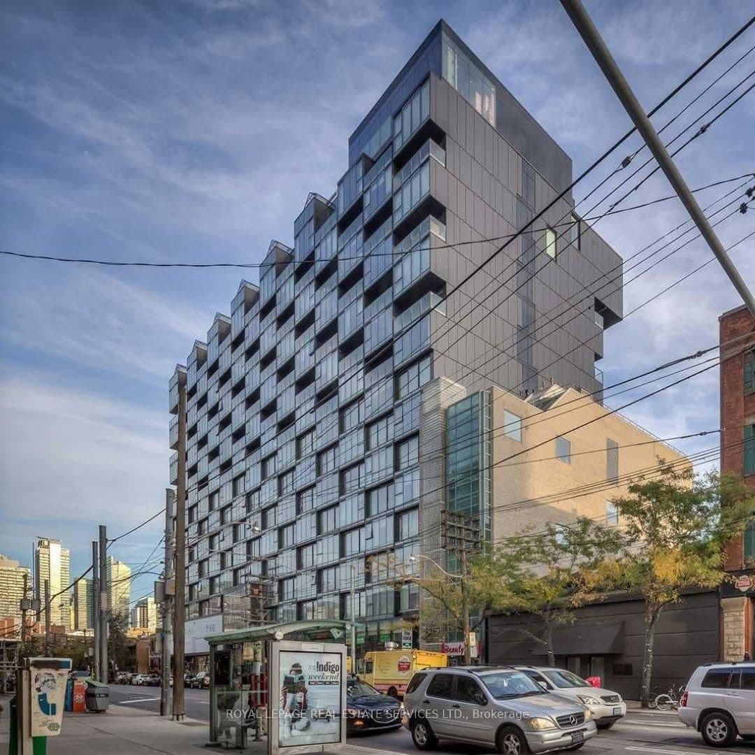 629 King Street W, Unit 819