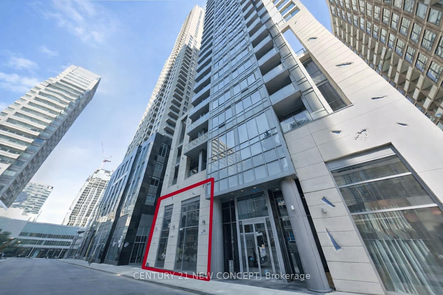 #101 - 21 Balmuto Street