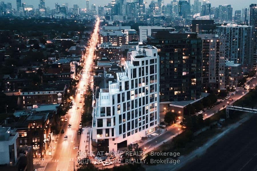 #905 - 200 Sudbury Street