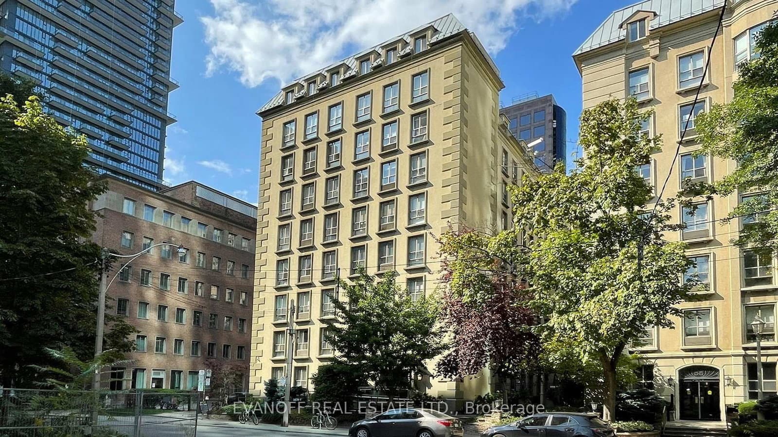 #605 - 80 Charles Street E