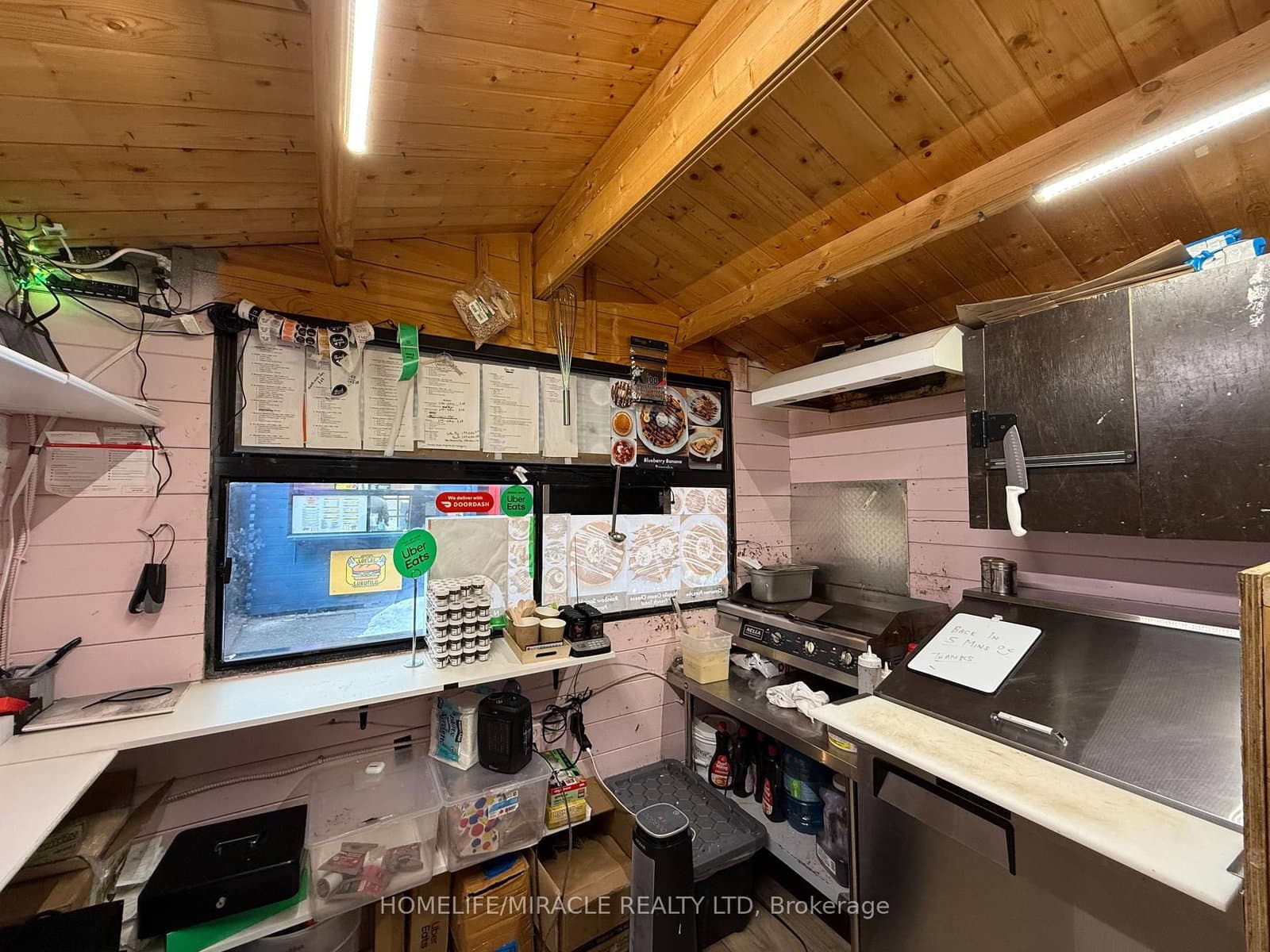 335 Yonge Street, Unit 5 thumbnail 9