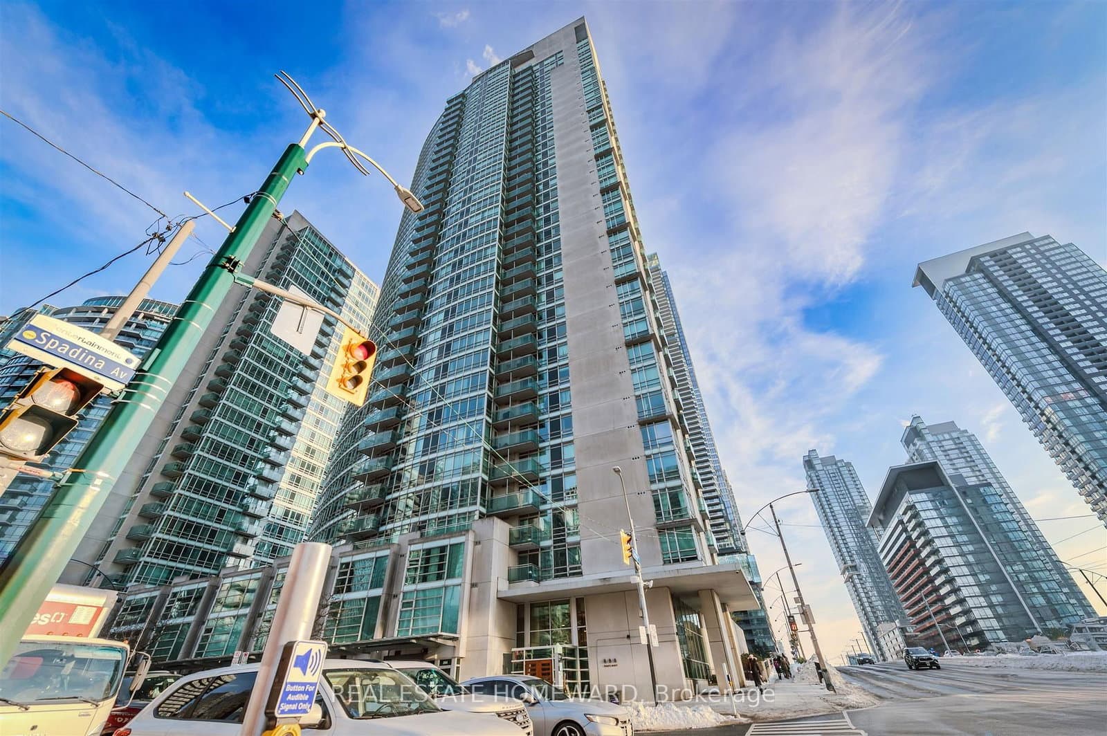 #803 - 397 Front Street W