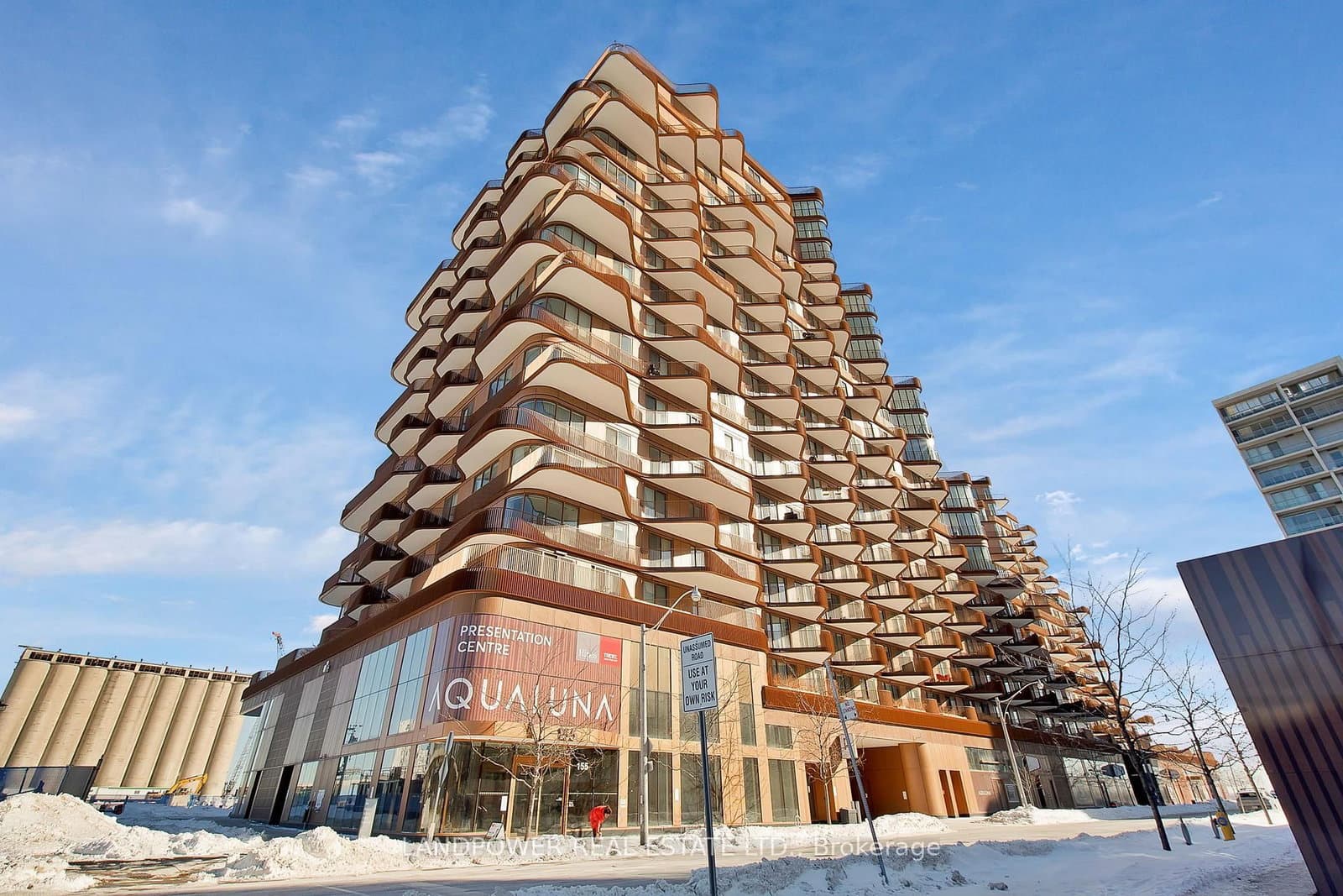 155 Merchants' Wharf, Unit 215