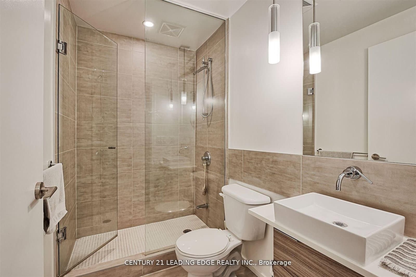 8 Charlotte Street, Unit 405 thumbnail 18