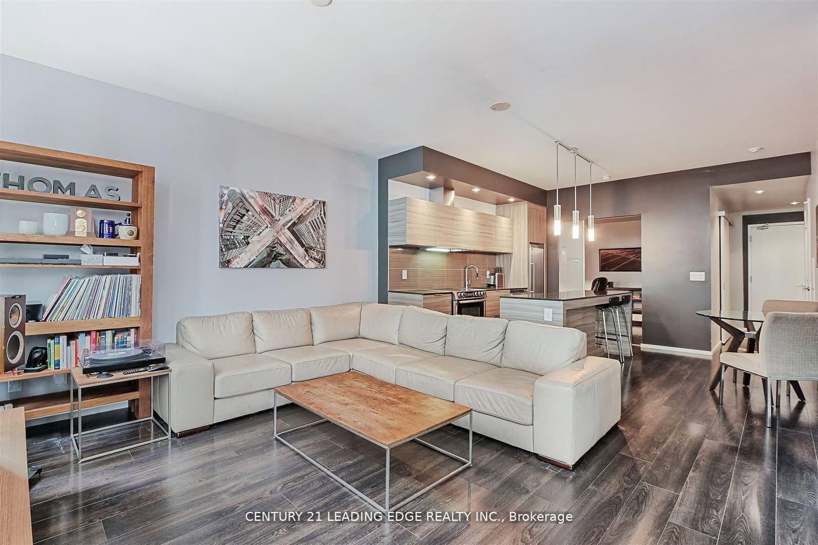 8 Charlotte Street, Unit 405 thumbnail 2