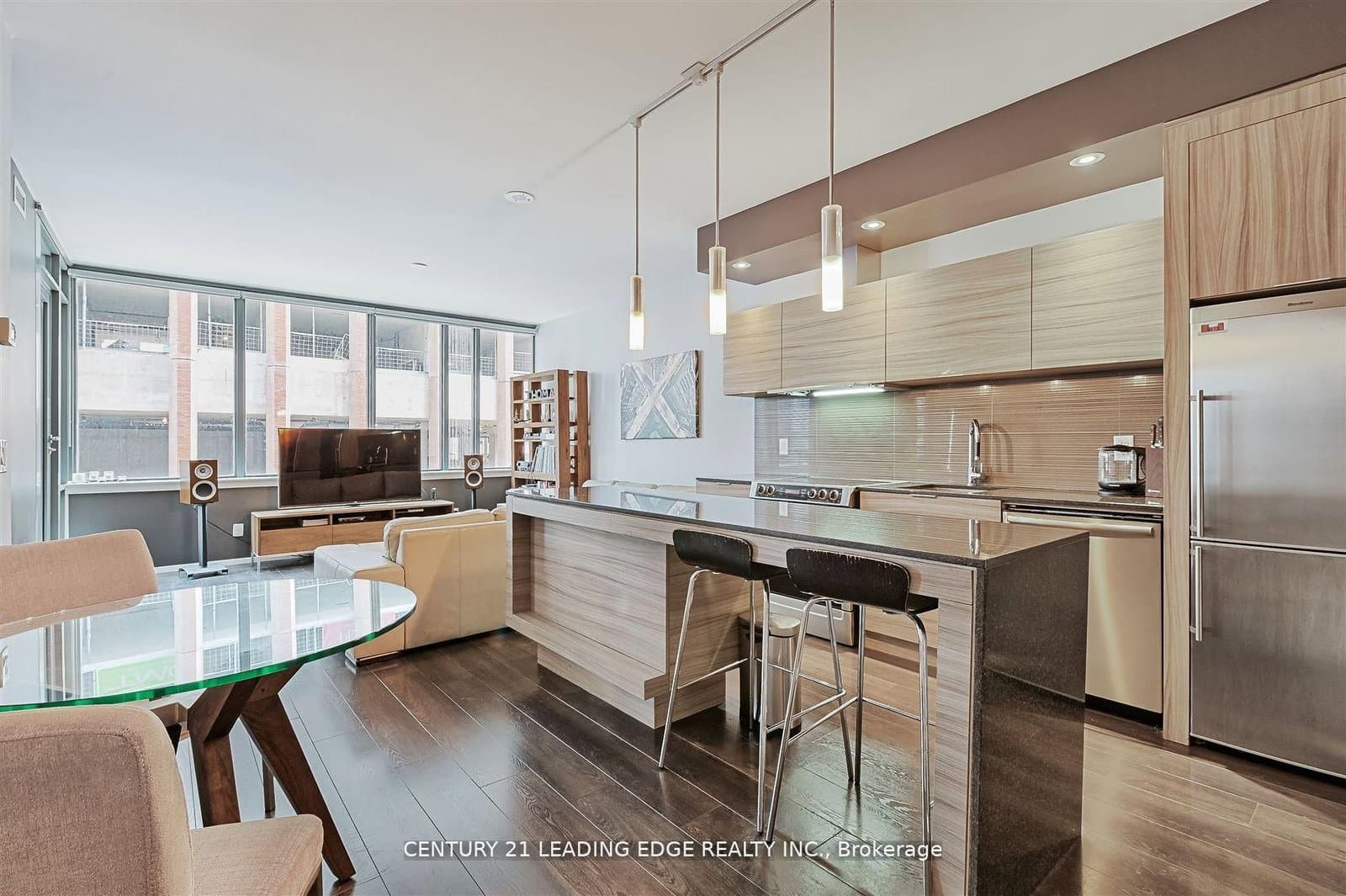 8 Charlotte Street, Unit 405 thumbnail 3