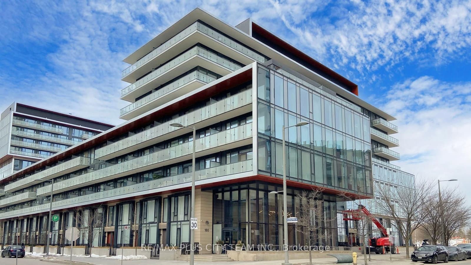 180 Mill Street, Unit s120