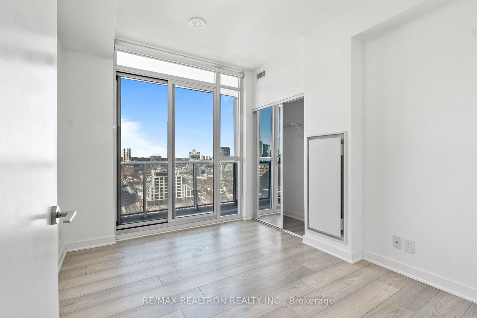 120 Parliament Street, Unit 1805 thumbnail 24