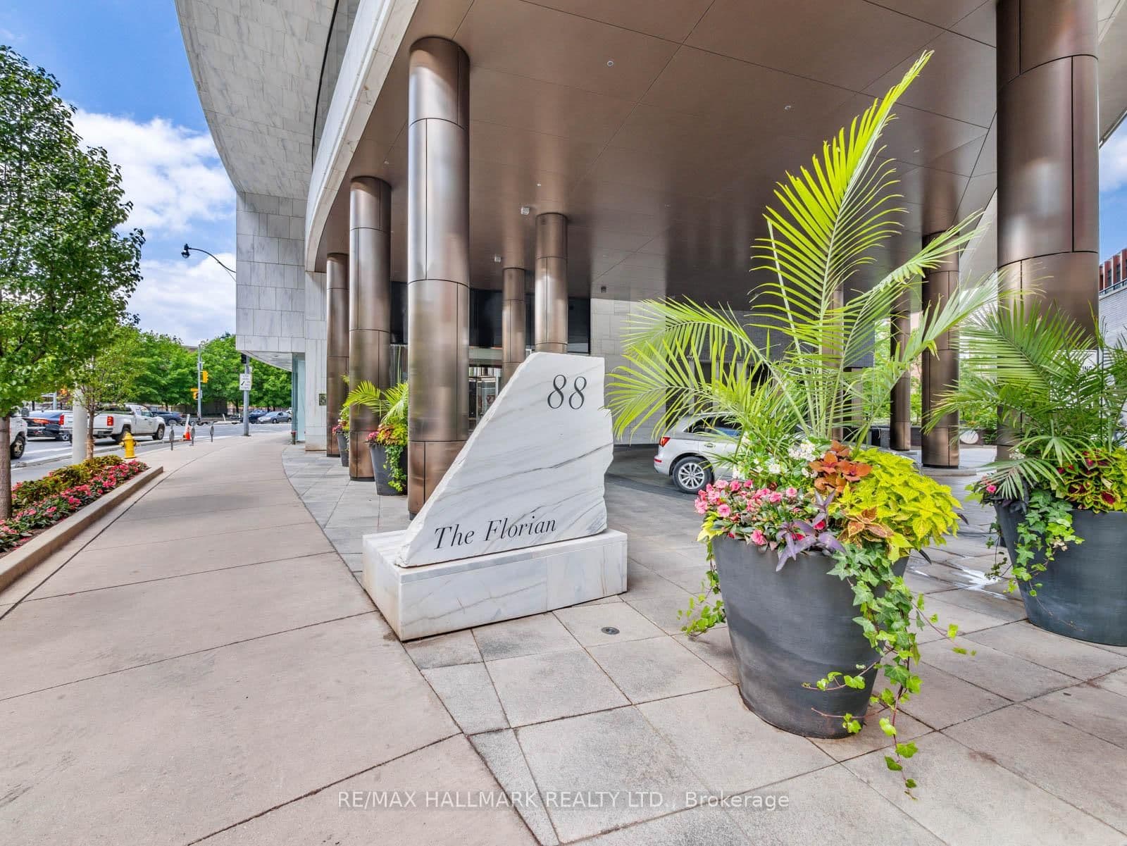 #308 - 88 Davenport Road