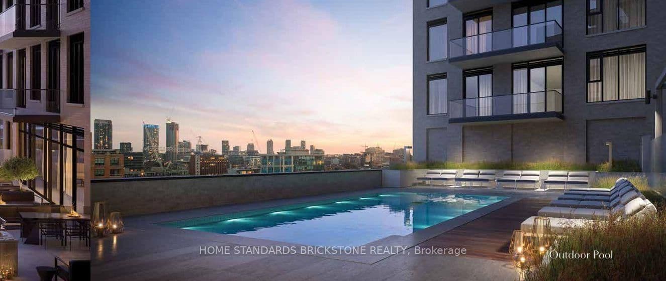 543 Richmond Street W, Unit 933 thumbnail 12