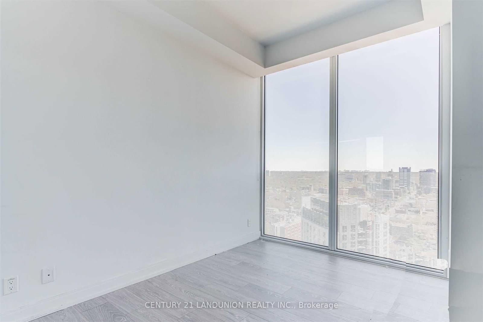 181 Dundas Street E, Unit 2905 thumbnail 5