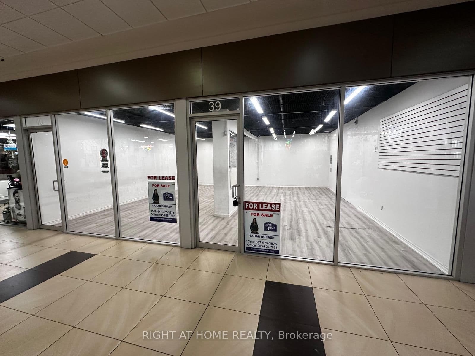 384 Yonge Street, Unit 39 thumbnail 4