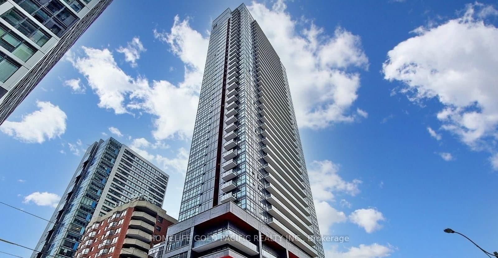 #613 - 159 Dundas Street