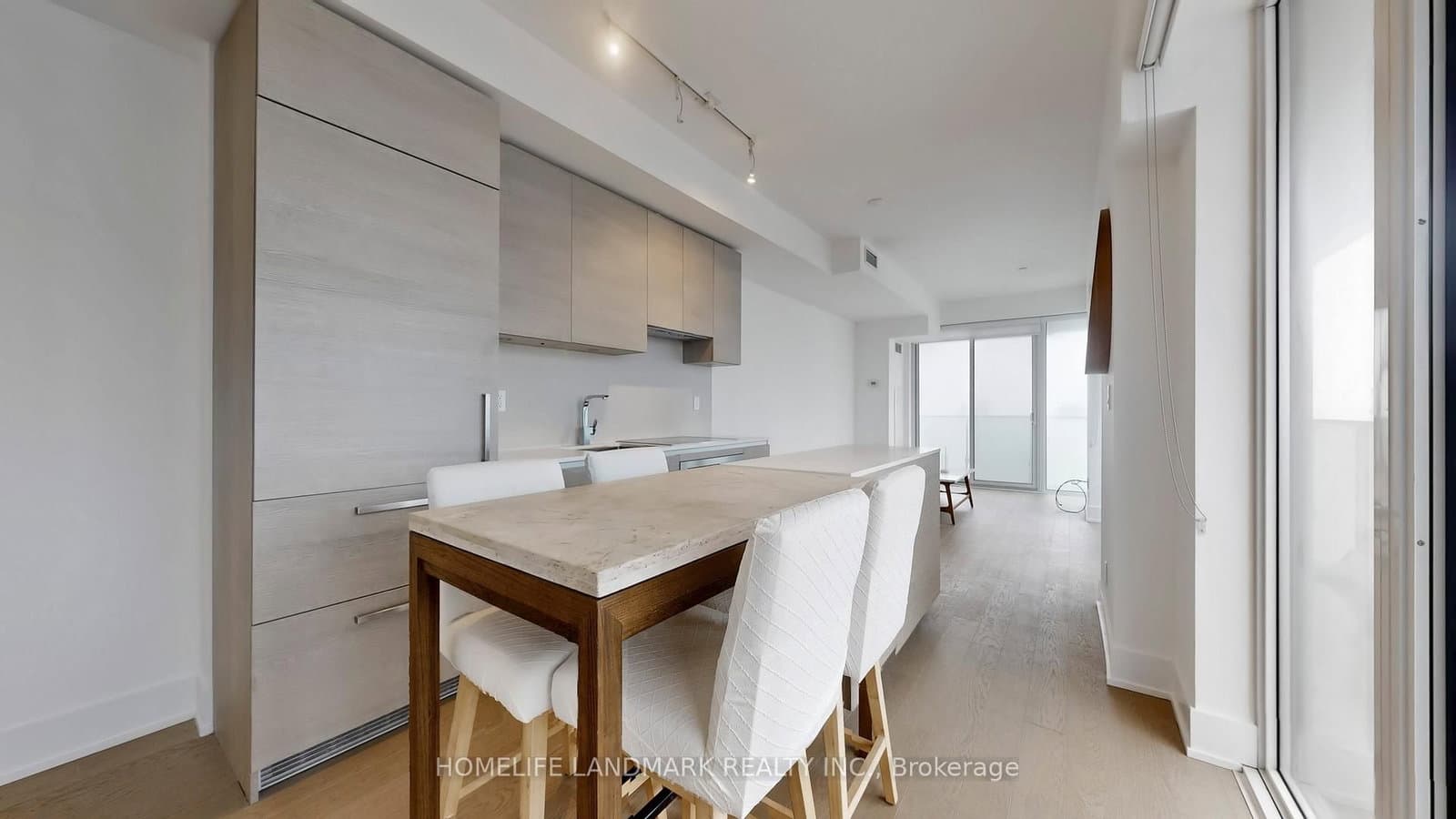 200 Bloor Street W, Unit 2305 thumbnail 13