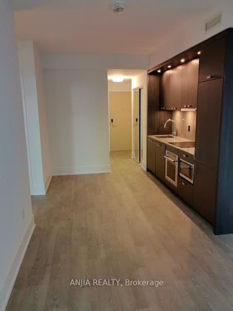 480 Front Street W, Unit 1011 thumbnail 14