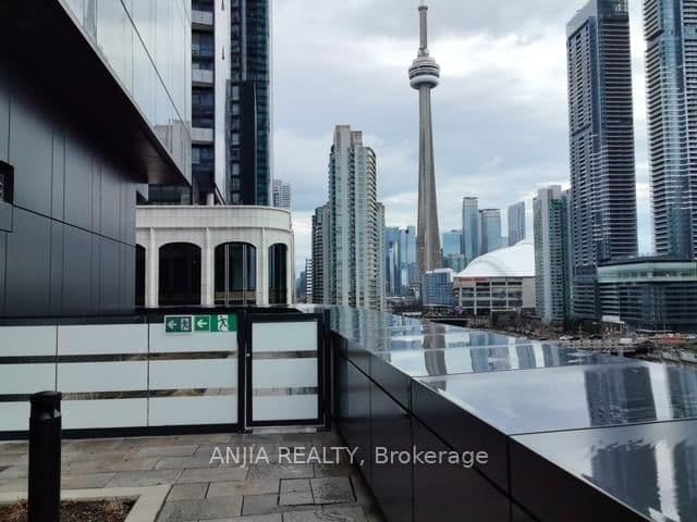 480 Front Street W, Unit 1011 thumbnail 25