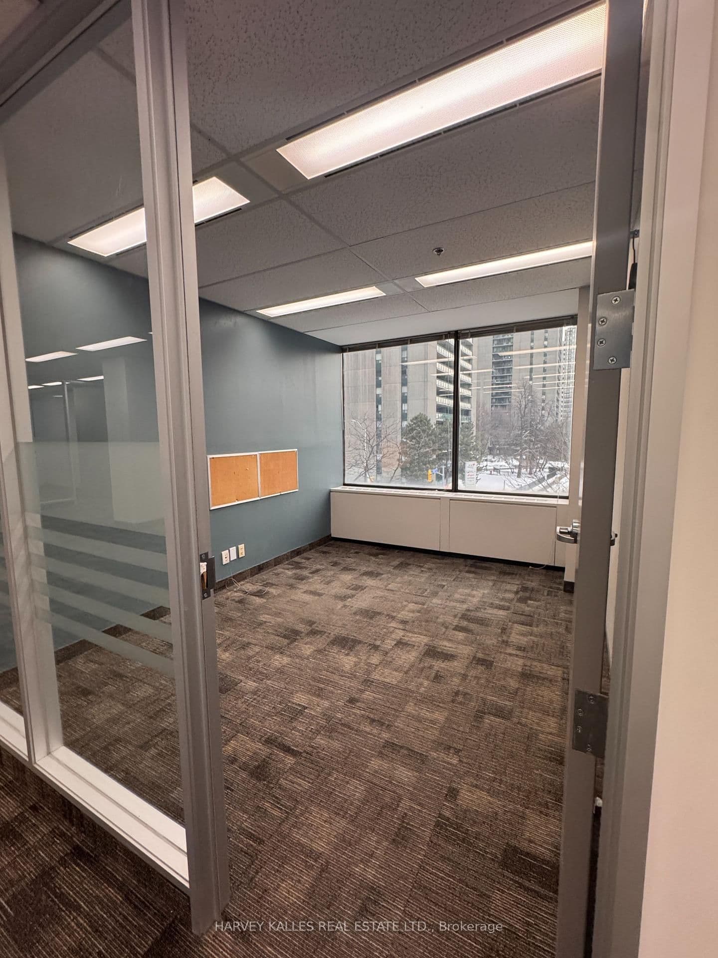 45 Sheppard Avenue E, Unit 301 thumbnail 9