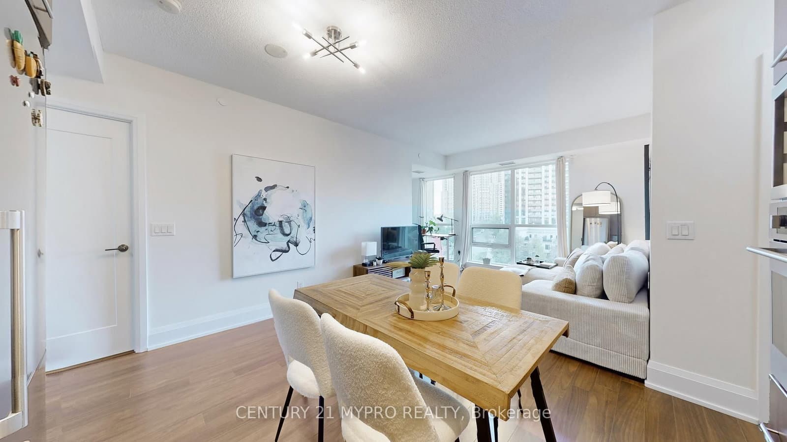 #633 - 120 Harrison Garden Boulevard