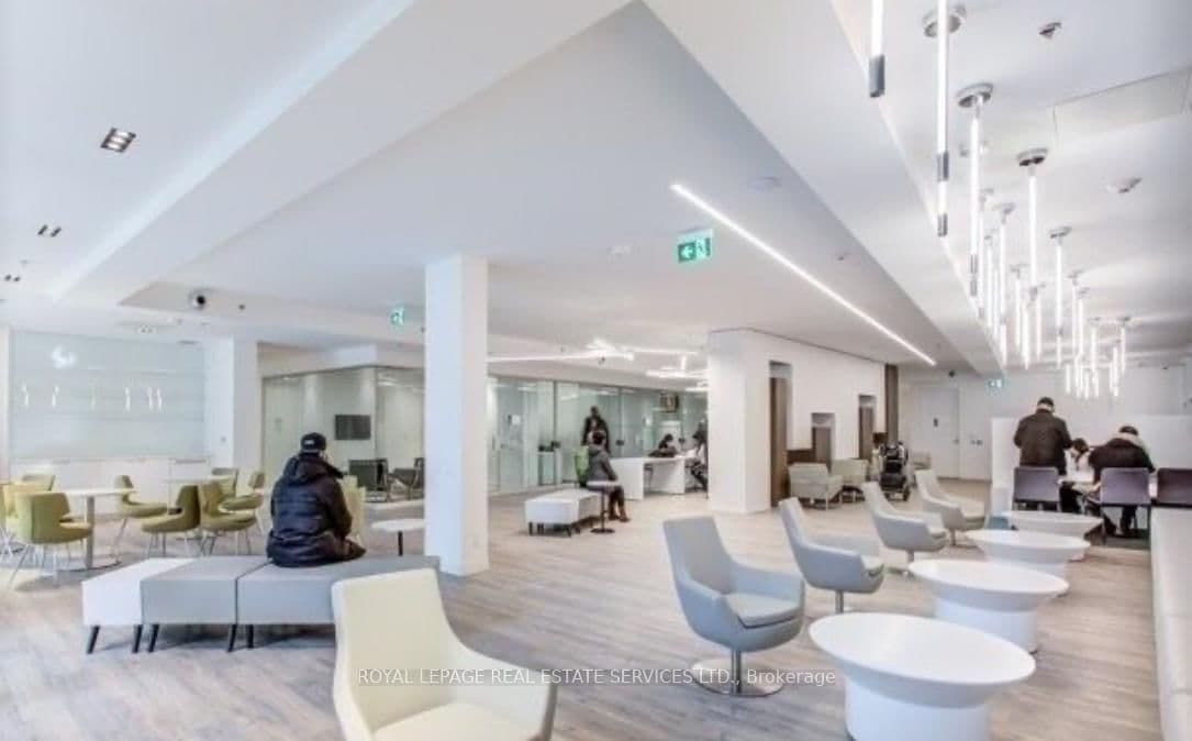 181 Dundas Street E, Unit 3010 thumbnail 7