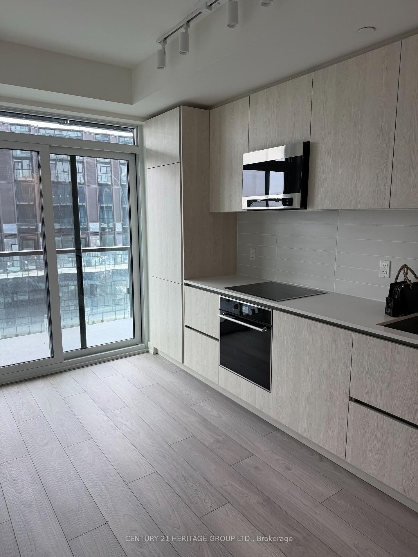 110 Broadway Avenue, Unit 2707