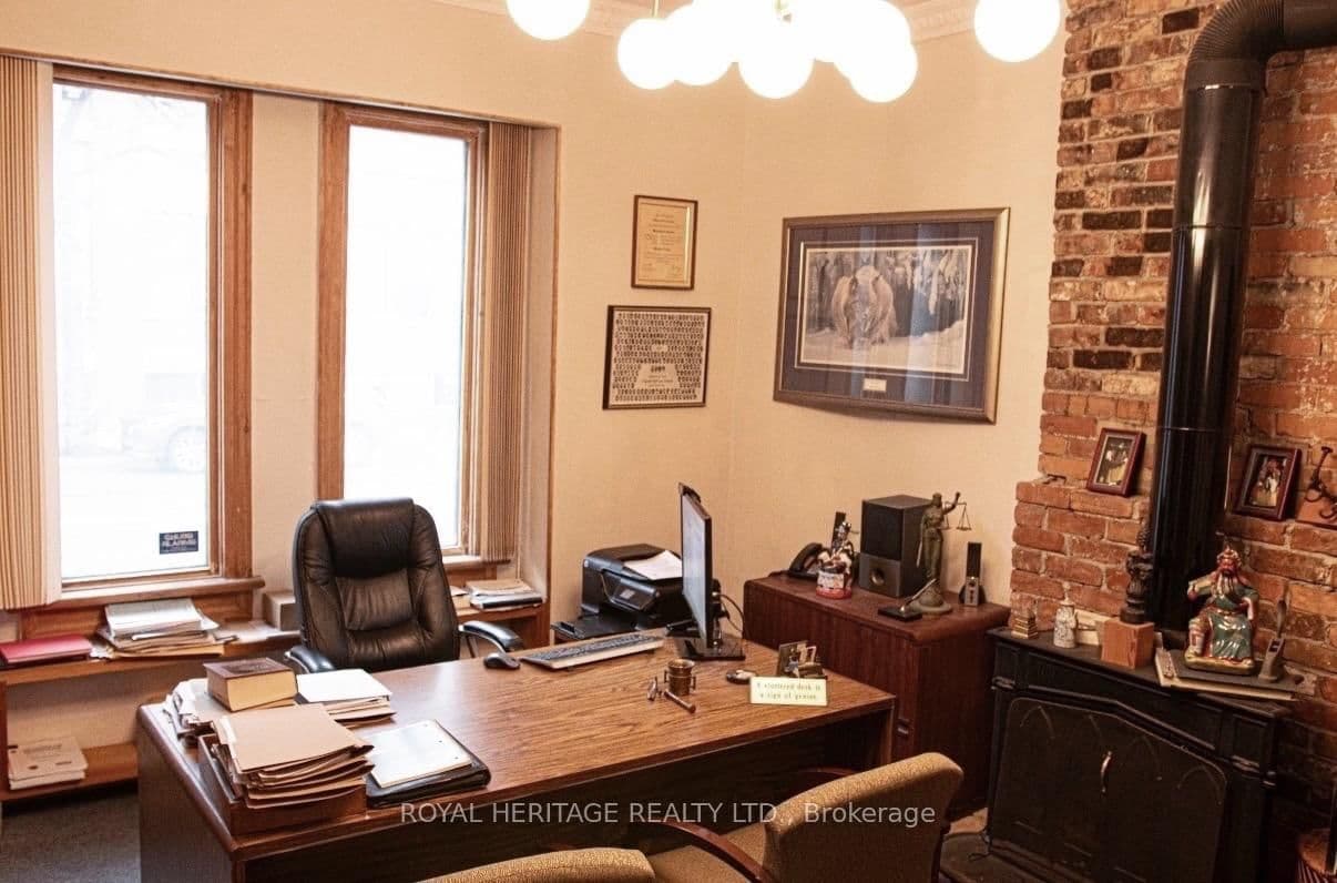 533 Queen Street E, Unit 101 thumbnail 4