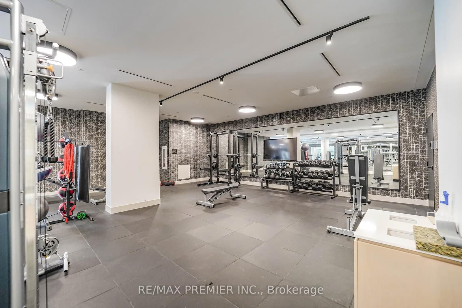 130 River Street, Unit 1309 thumbnail 30