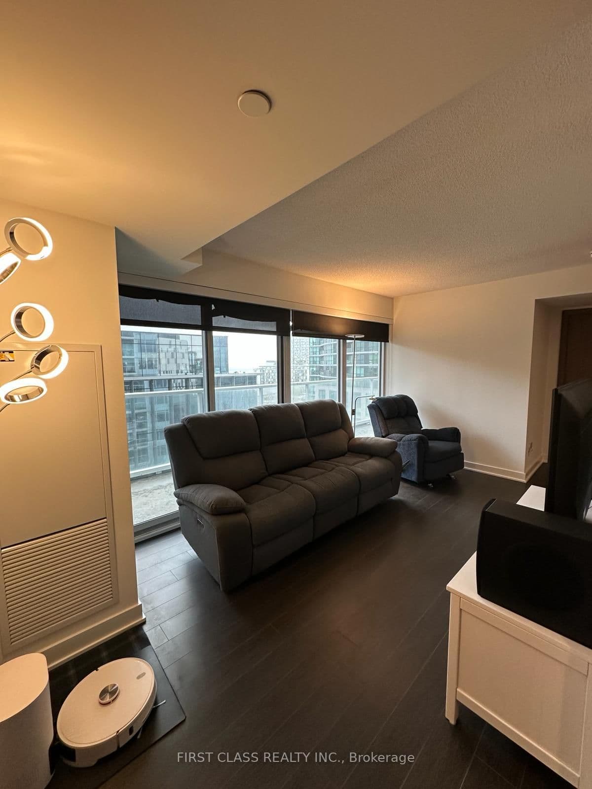 19 Bathurst Street, Unit 1111 thumbnail 6