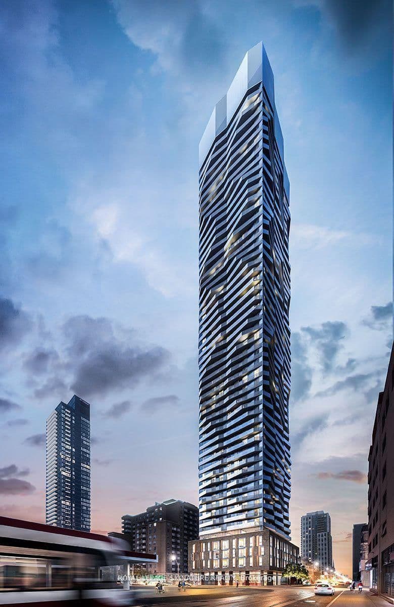 #315 - 100 Dalhousie Street