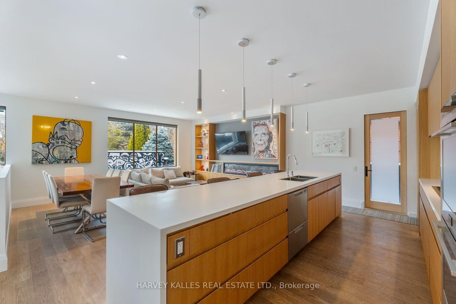 34 Coulson Avenue, Unit B thumbnail 10