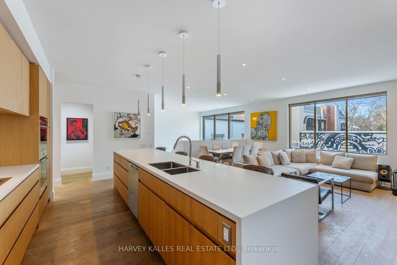 34 Coulson Avenue, Unit B thumbnail 15