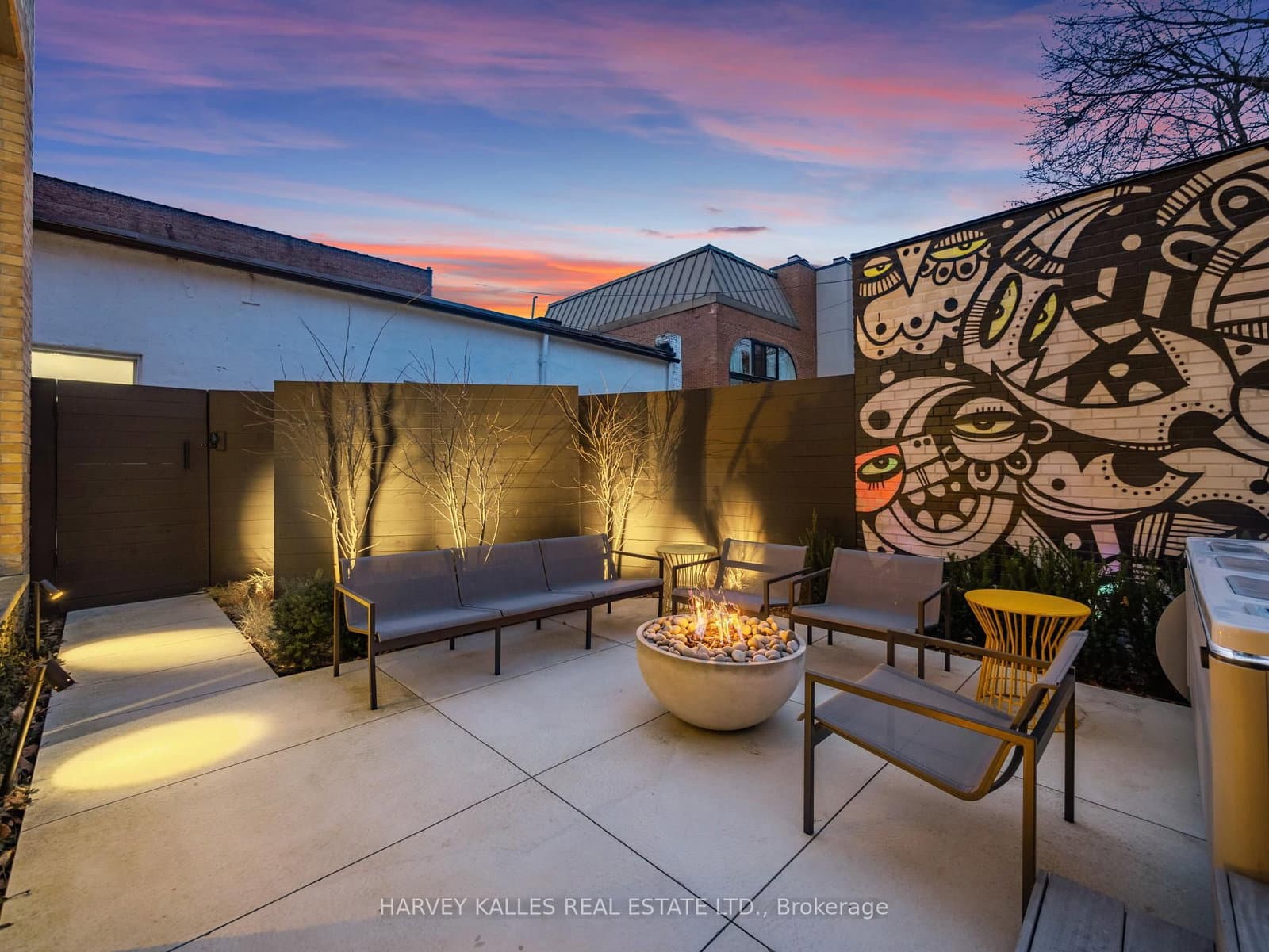 34 Coulson Avenue, Unit B thumbnail 36