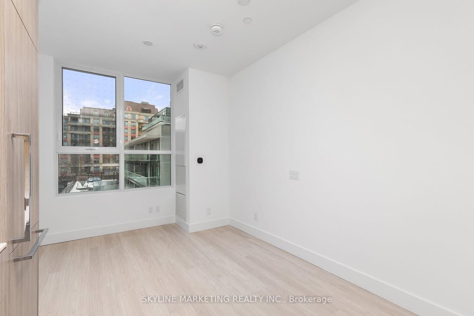6 Greenbriar Road, Unit 210 thumbnail 13