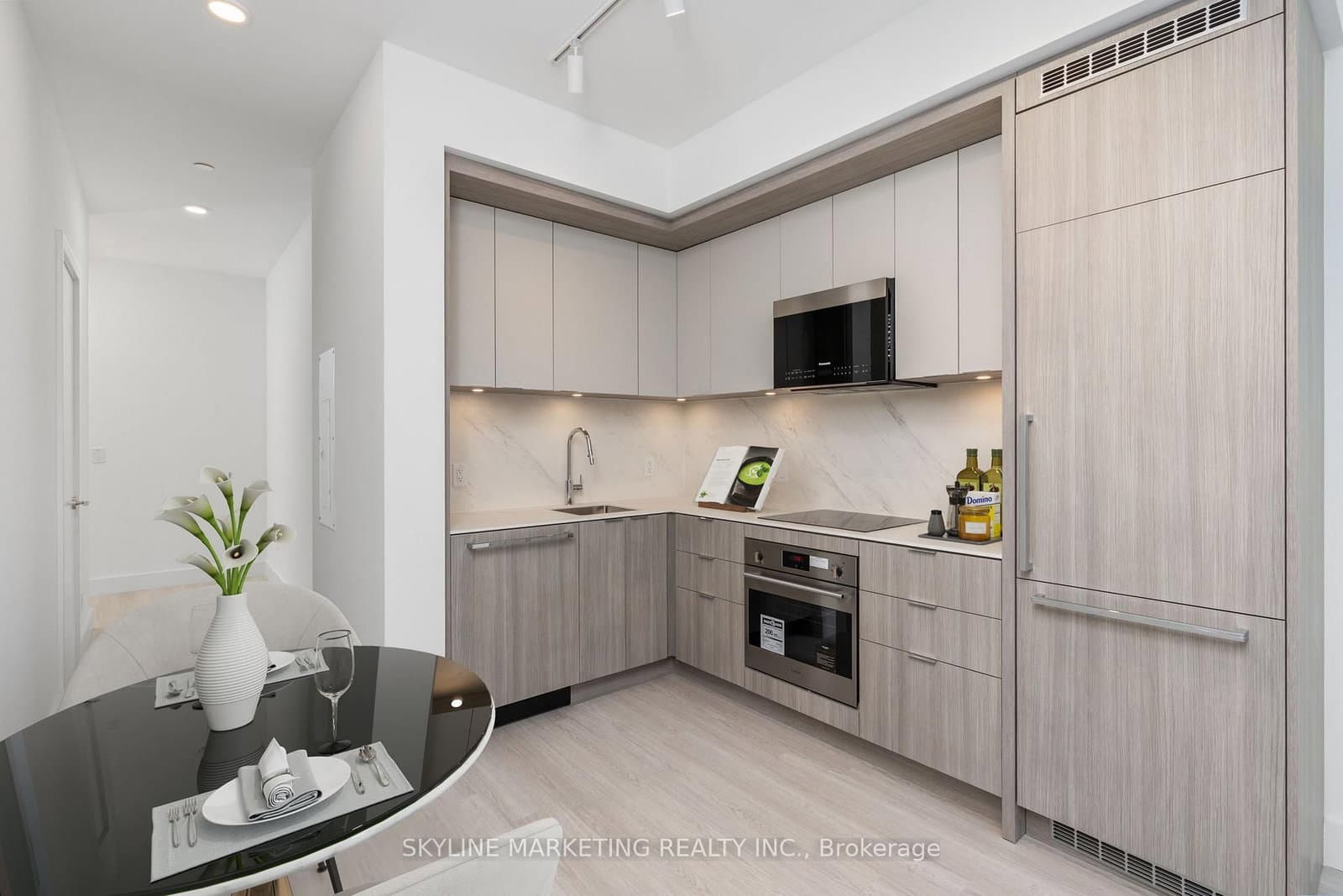 6 Greenbriar Road, Unit 210 thumbnail 2