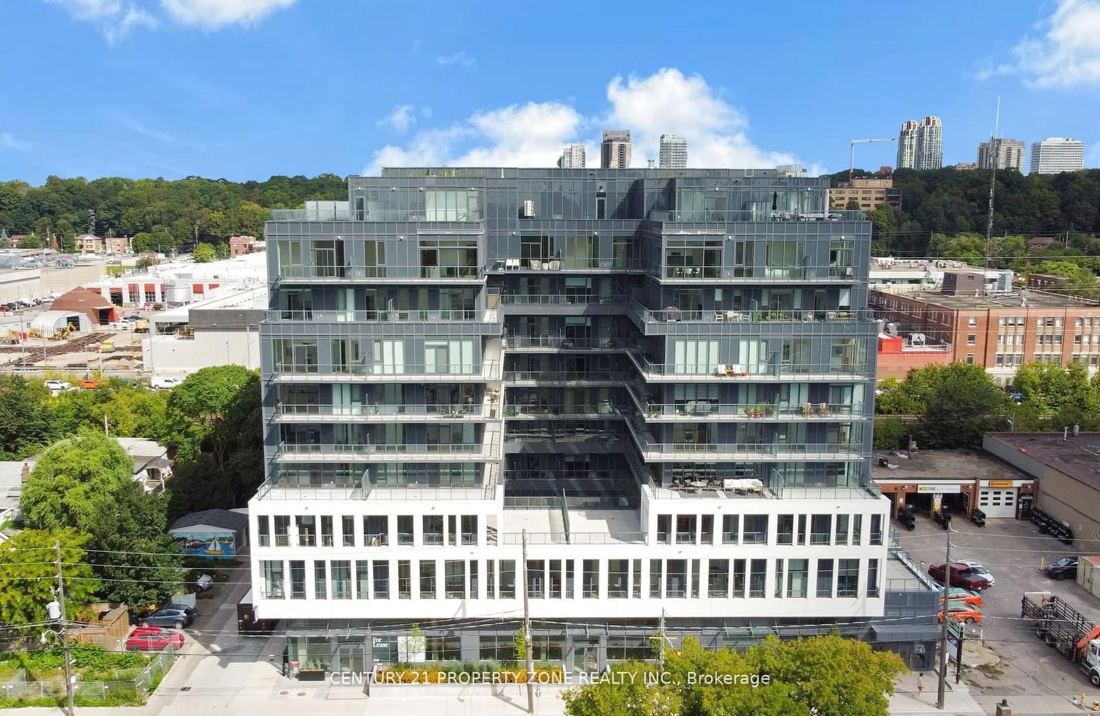 #512 - 500 Dupont Street