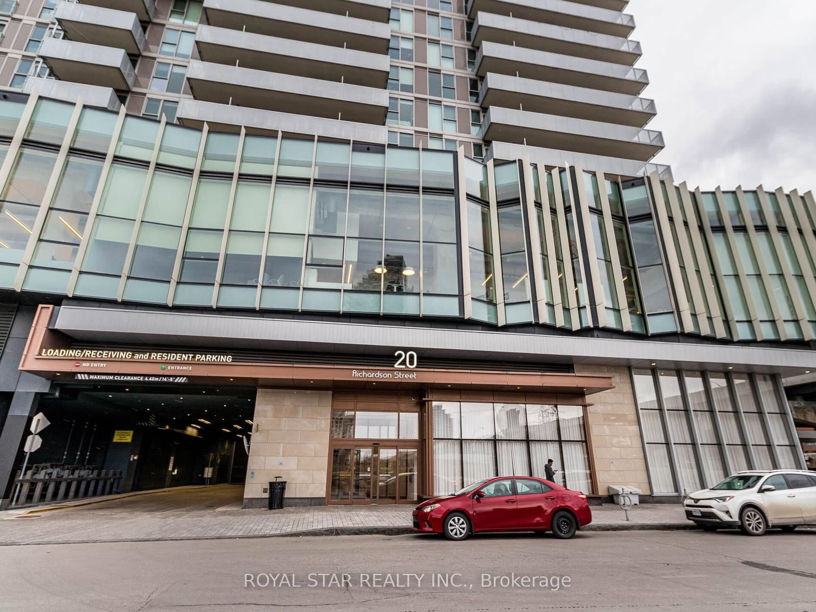 #1305 - 20 Richardson Street