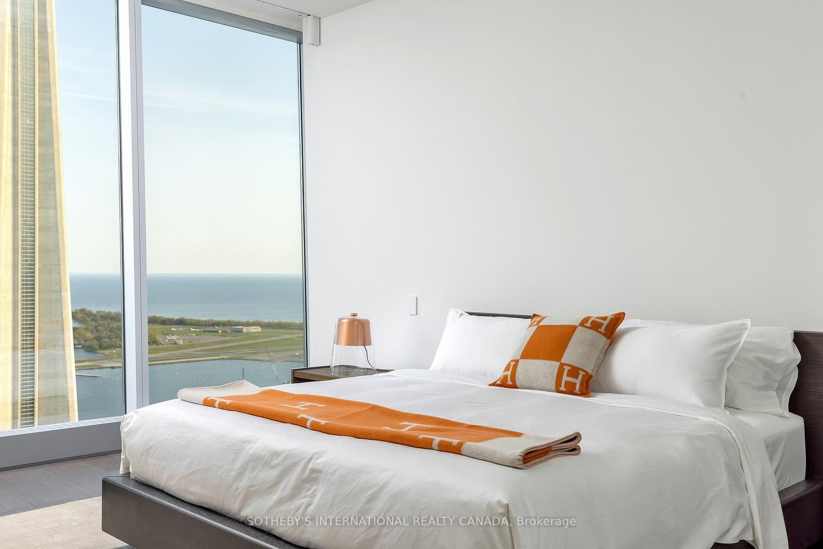 183 Wellington Street W, Unit 4602/03 thumbnail 10