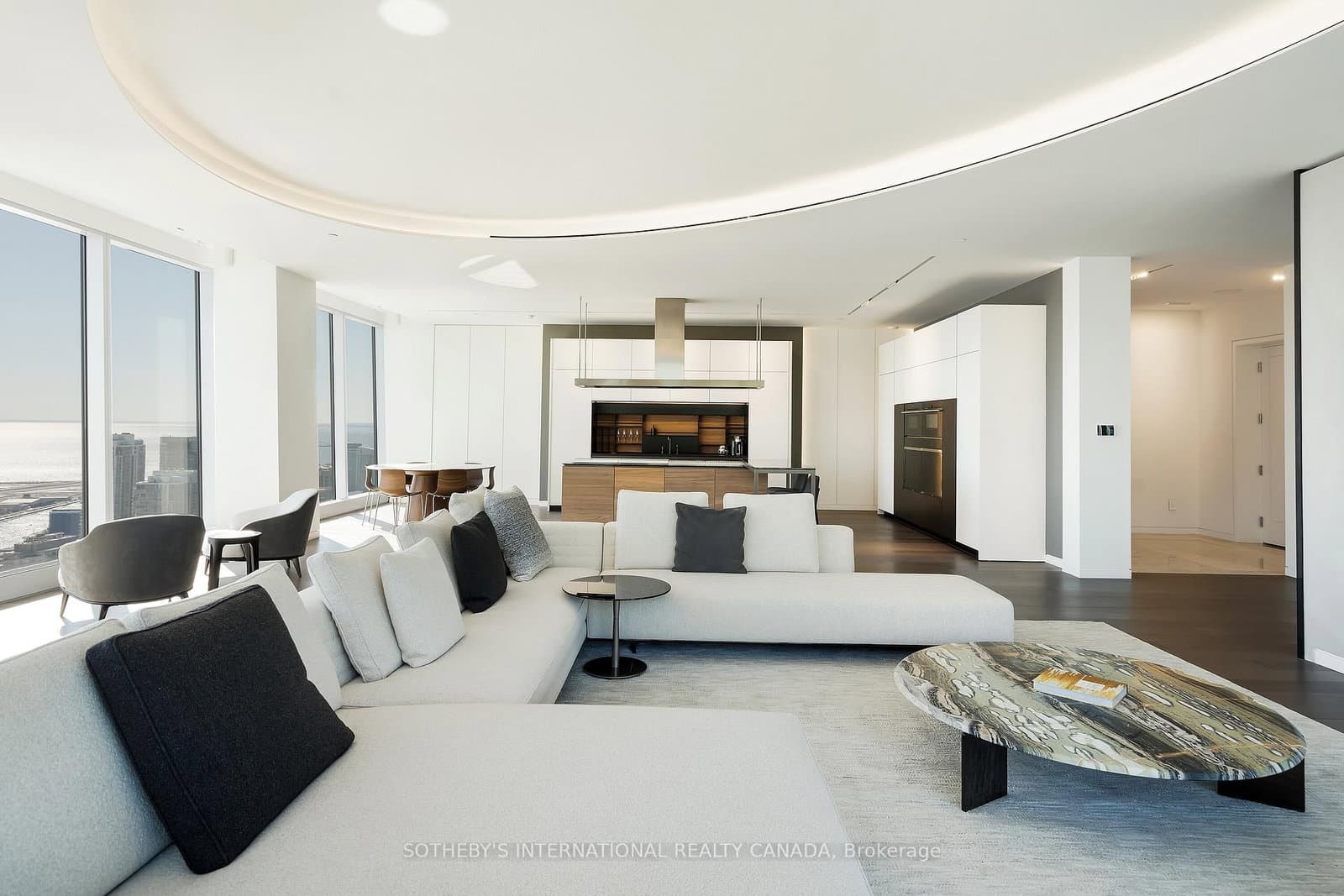 183 Wellington Street W, Unit 4602/03 thumbnail 2