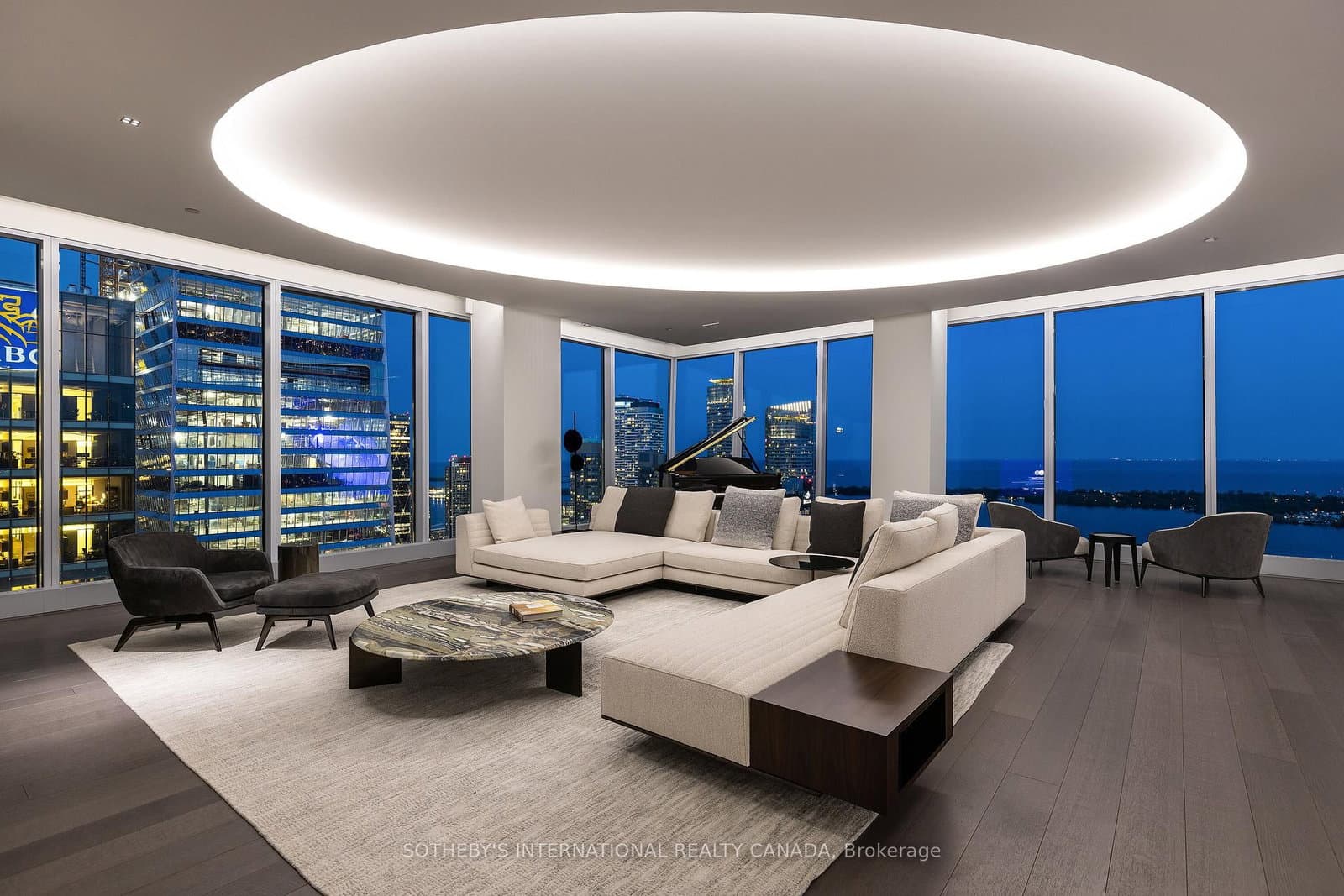 183 Wellington Street W, Unit 4602/03 thumbnail 4