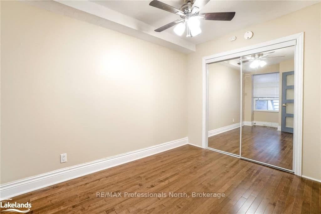 214 Gerrard Street E thumbnail 18