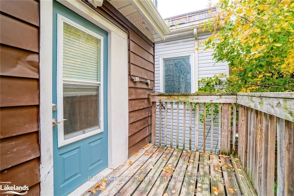 214 Gerrard Street E thumbnail 22