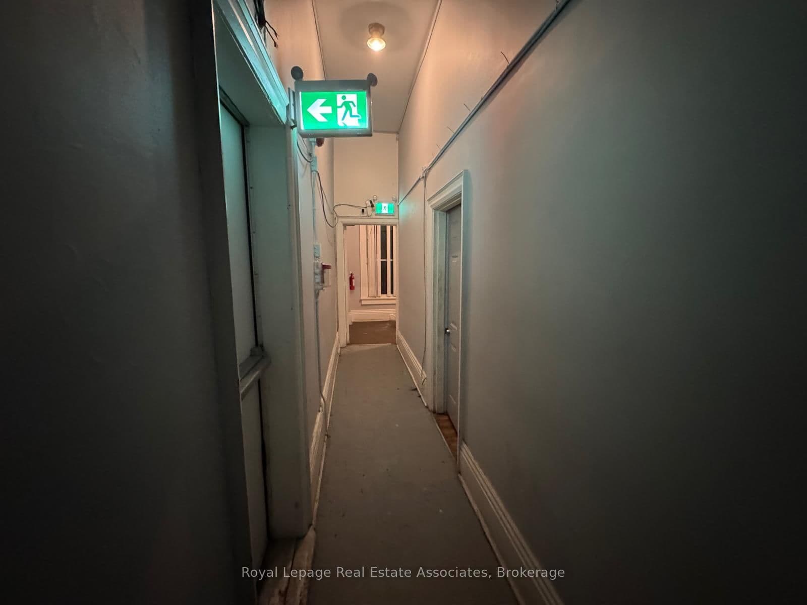 6 Denison Avenue thumbnail 4