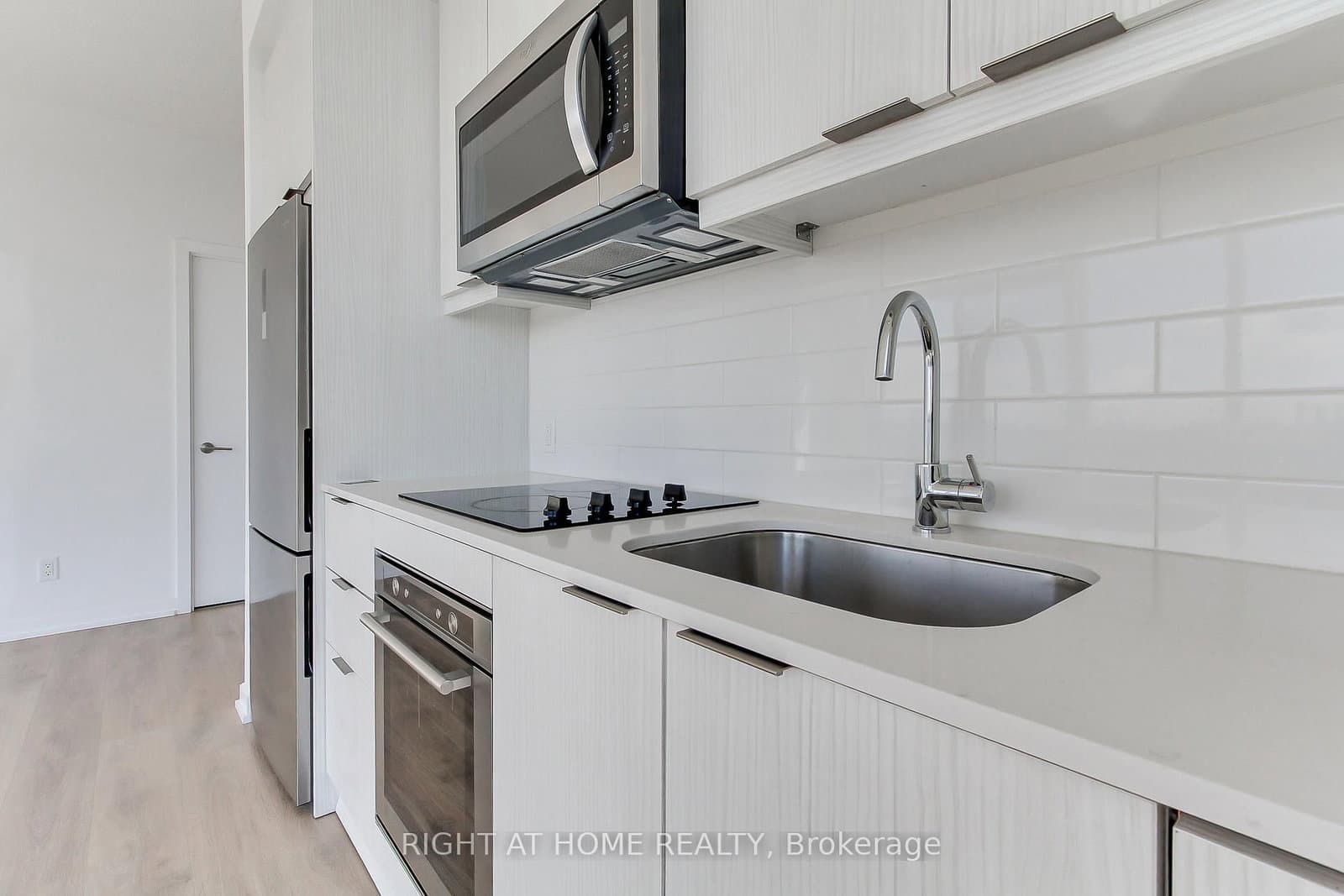 38 Forest Manor Road, Unit 2407 thumbnail 11