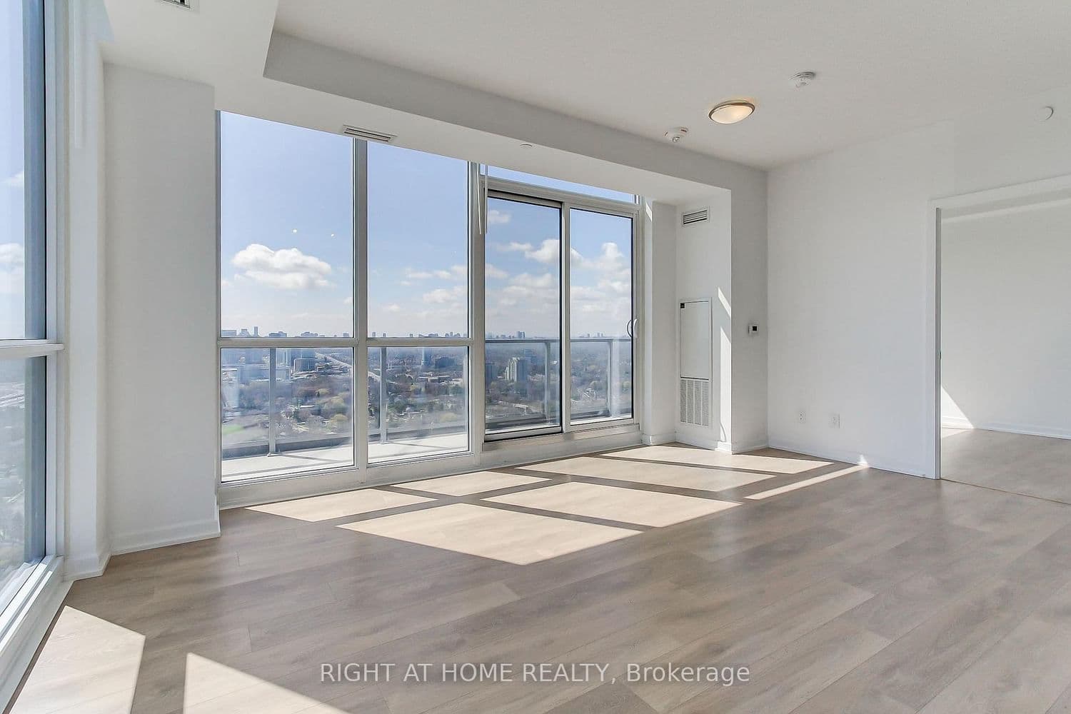 38 Forest Manor Road, Unit 2407 thumbnail 16