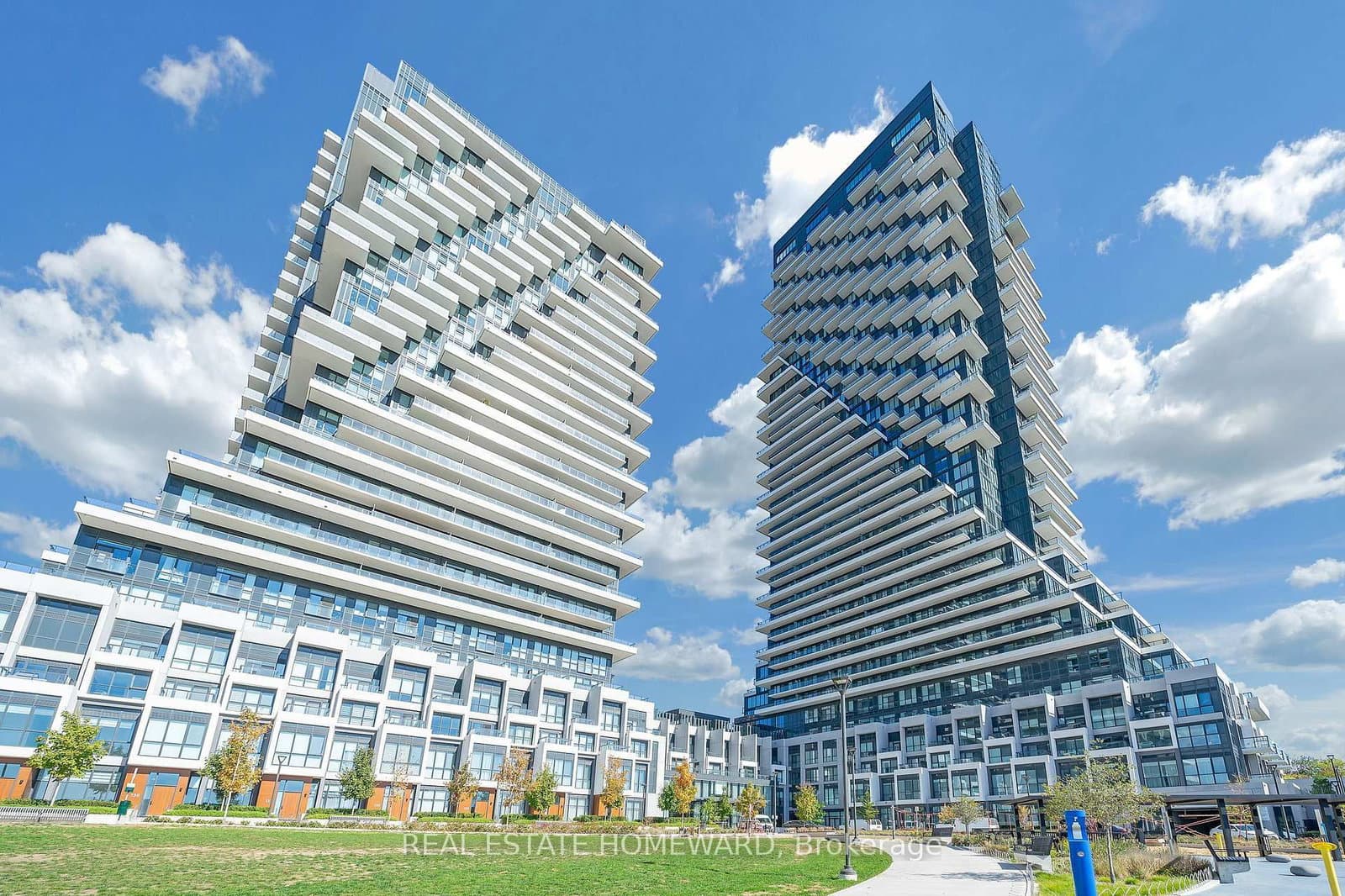 #2039 - 20 Inn On The Park Drive
