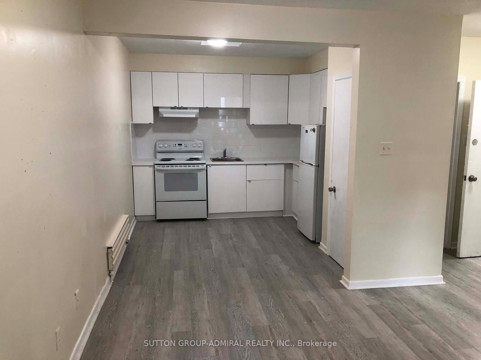 2839 Bathurst Street, Unit 1 thumbnail 12