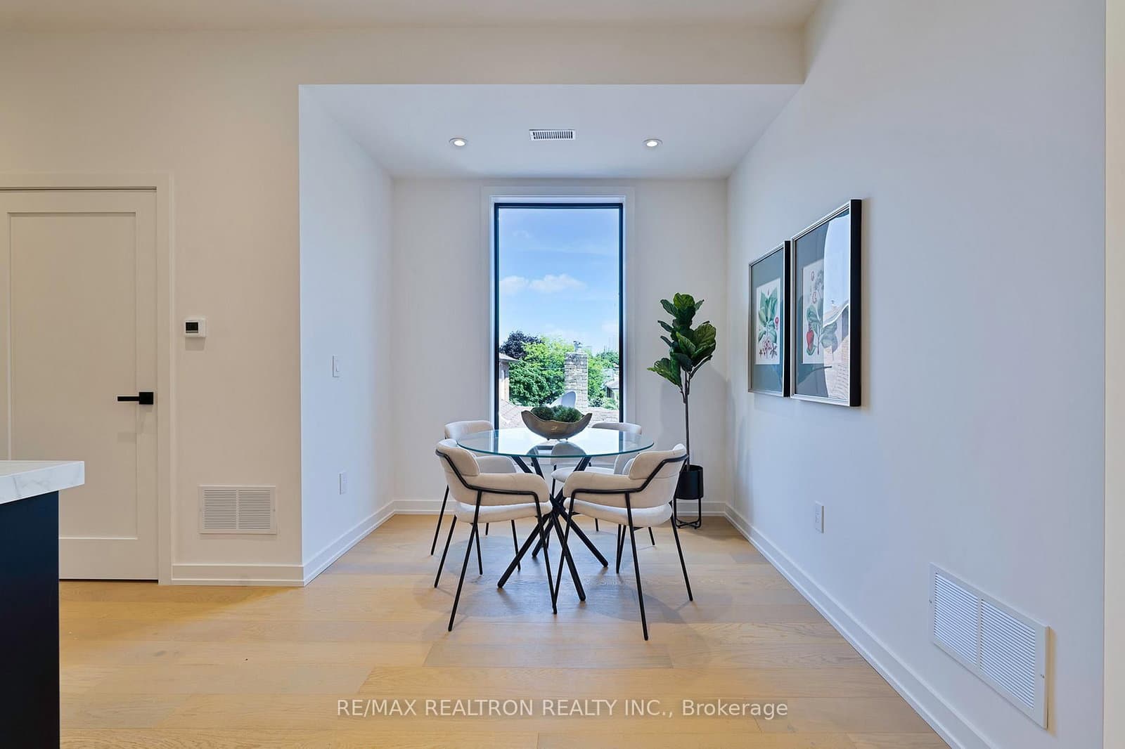 53 Alameda Avenue thumbnail 14