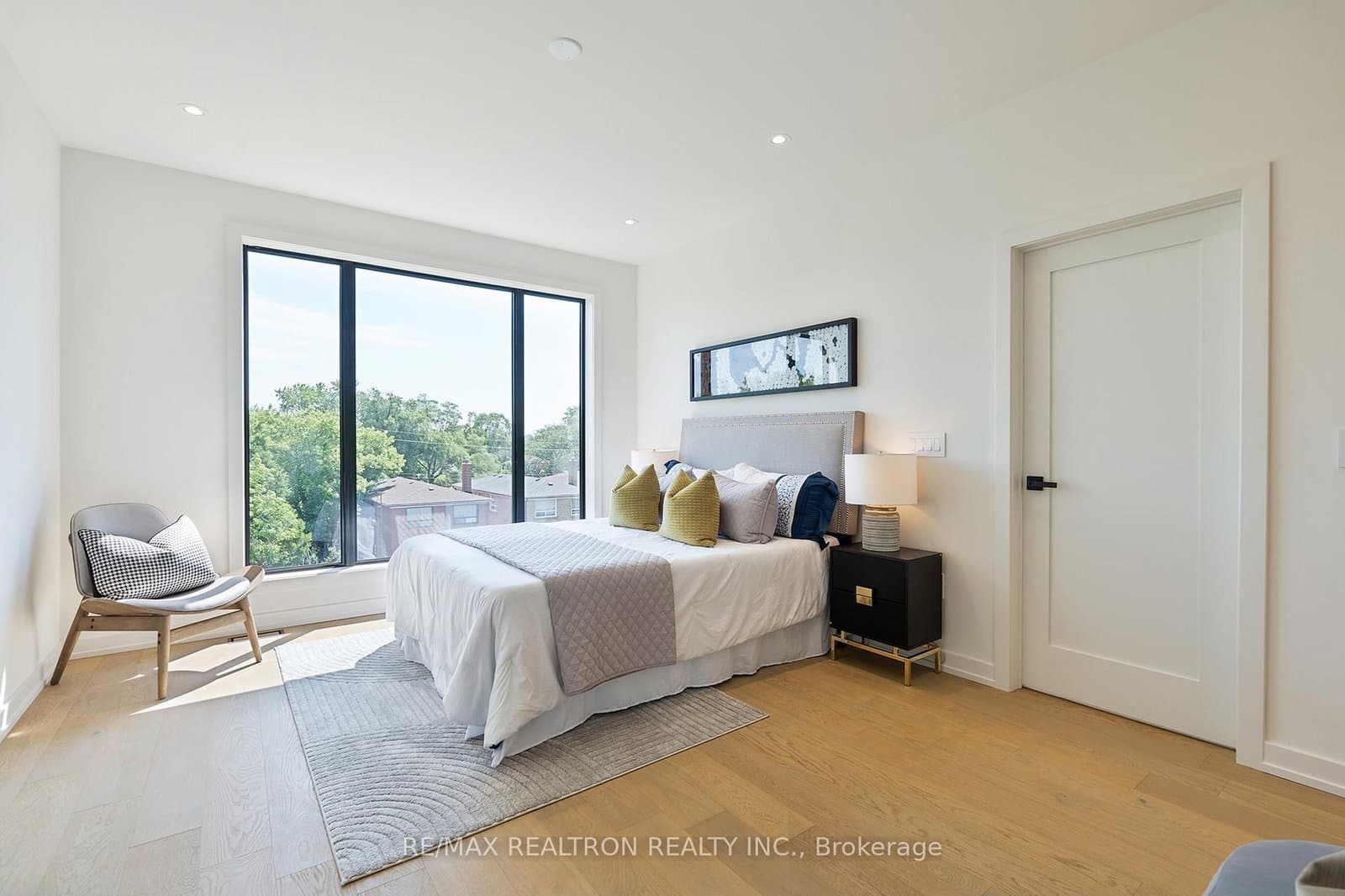 53 Alameda Avenue thumbnail 18